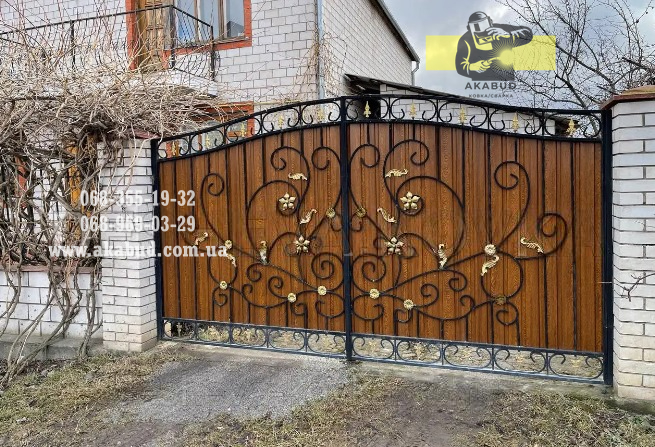 Ворота з профлиста у Кривому Розі від виробника